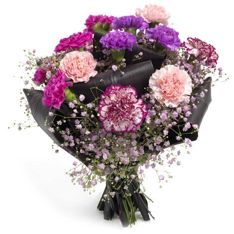 Send flowers and carnations in Trinidad Tobago.